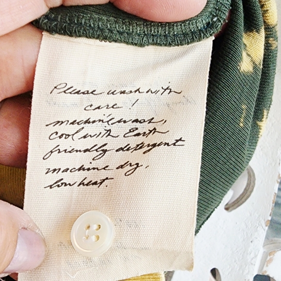 RAQUEL ALLEGRA TIE-DYE 3/4 SLEEVES V NECK FRONT BUTTON SZ MEDIUM NWOT - Picture 7 of 14